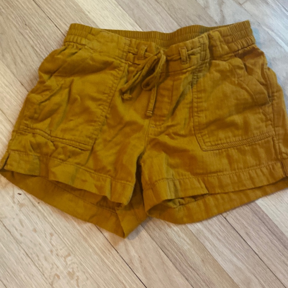 Old navy linen shorts